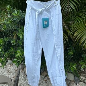 NWT…Coolibar White UPF 50+ Reef Overlap Pants with tie belt accent